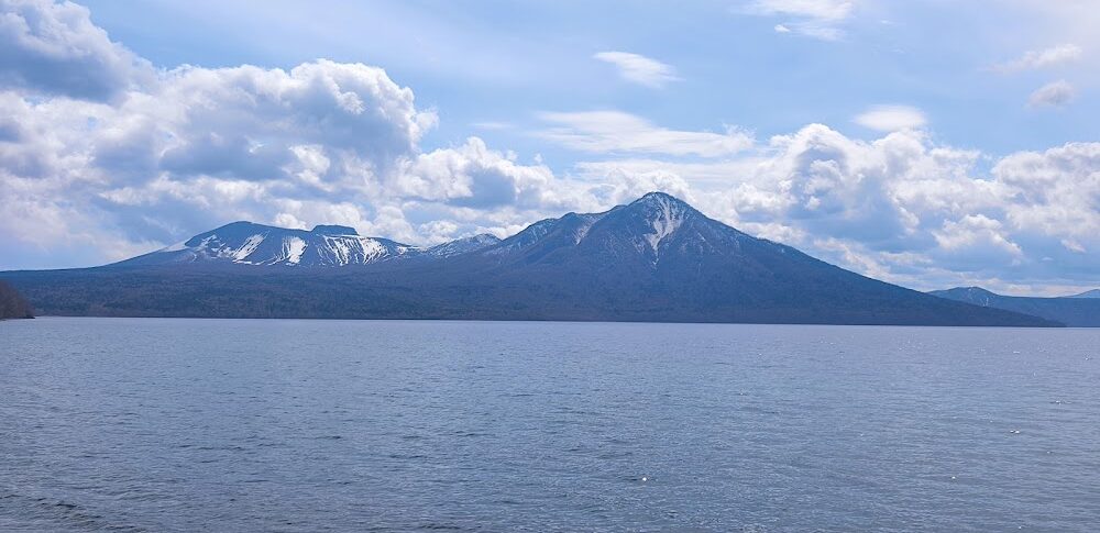 Shikotsu Lake Hot Spring (Hokkaido)
