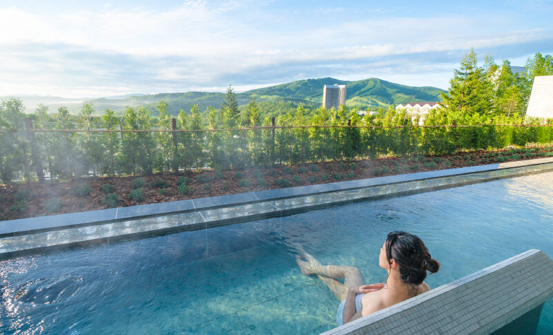 Sutsu Hot Spring (Hokkaido)