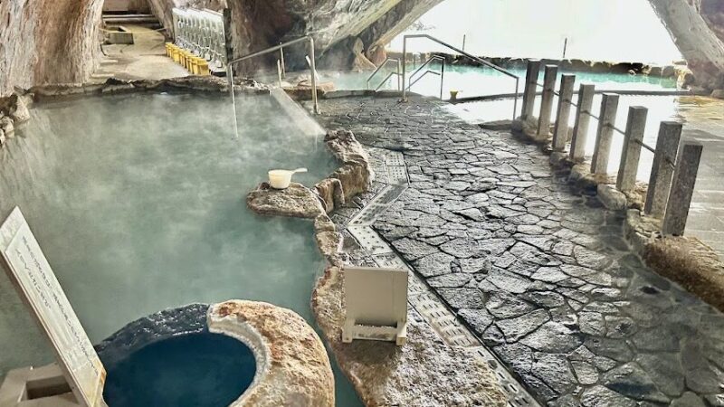 勝浦温泉