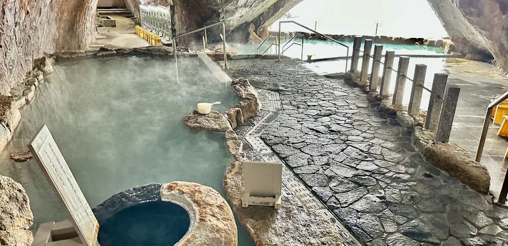 勝浦温泉